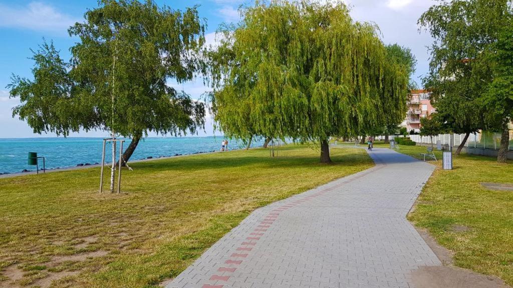 Apartman 511 Шіофок Екстер'єр фото